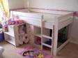 GIRLS CABIN Bed,  white pine wood in excellent condition....