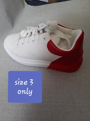 Trainers size 3